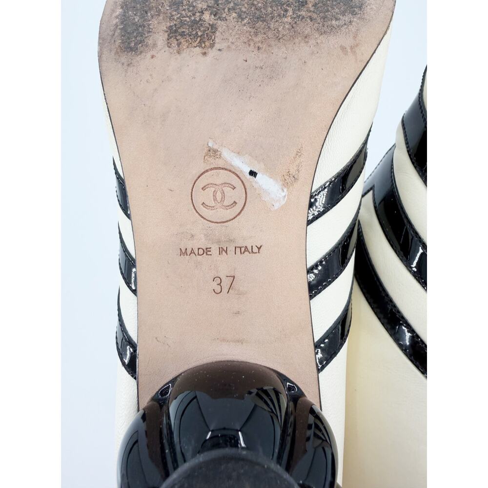 Chanel Ankle Boots Black Ivory Patent Leather Square Toe Heritage 37 2012 Runway - Picture 5 of 11